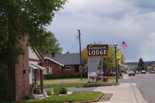 Canyon Lodge Motel image 31