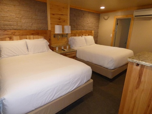 Canyon Lodge Motel image 32